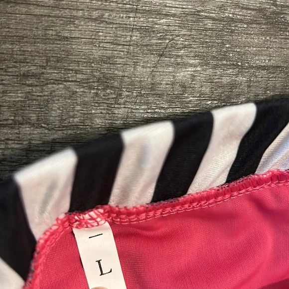 NWT 2 pc black & pink polka dot Halter neck bikini set Size L junior - Picture 6 of 6